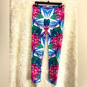 GEAR BUNCH ankle length work out leggings. Size M. Like new. Retails $55